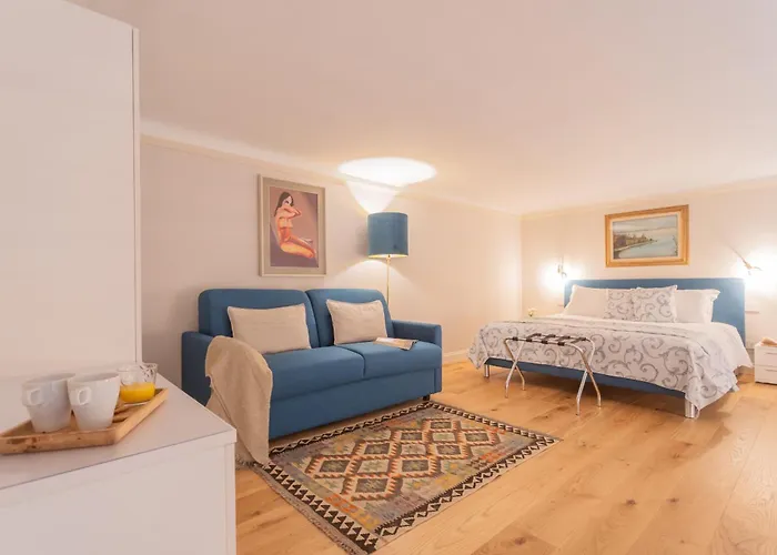 Cinque Giornate 70 Suites By Rent All Como